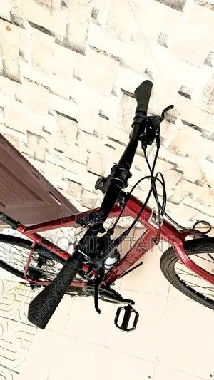 Bicyclette Cycliste Neuf