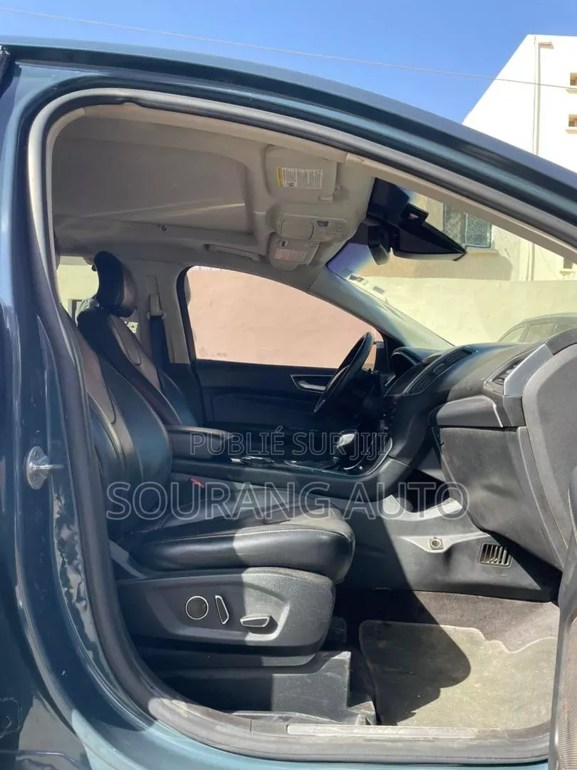 Ford Edge Titanium 4dr AWD (2.0L 4cyl 6A) 2016 Bleu