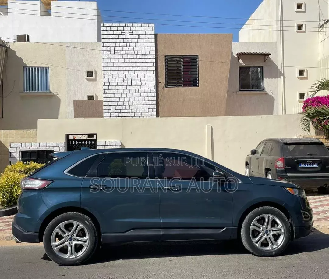 Ford Edge Titanium 4dr AWD (2.0L 4cyl 6A) 2016 Bleu