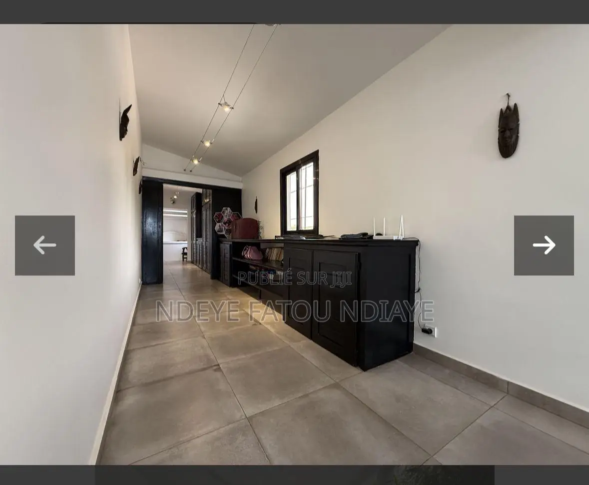 Meublé 5chbre Villa dans Nda_Immo, Dakar Plateau à Vendre