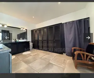 Meublé 5chbre Villa dans Nda_Immo, Dakar Plateau à Vendre