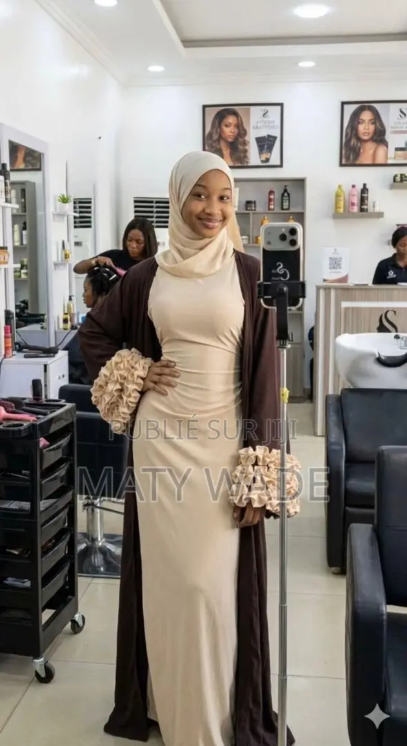 Robe Plus Kimono Plus Voile