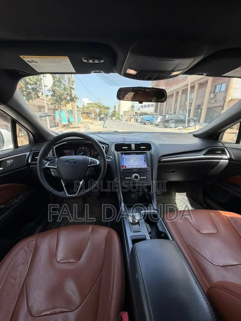 Ford Fusion 2019 Blanc
