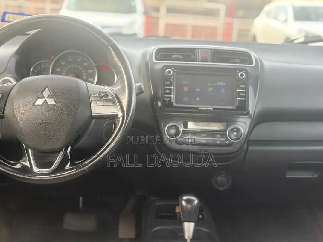 Mitsubishi Mirage 2019 Noir