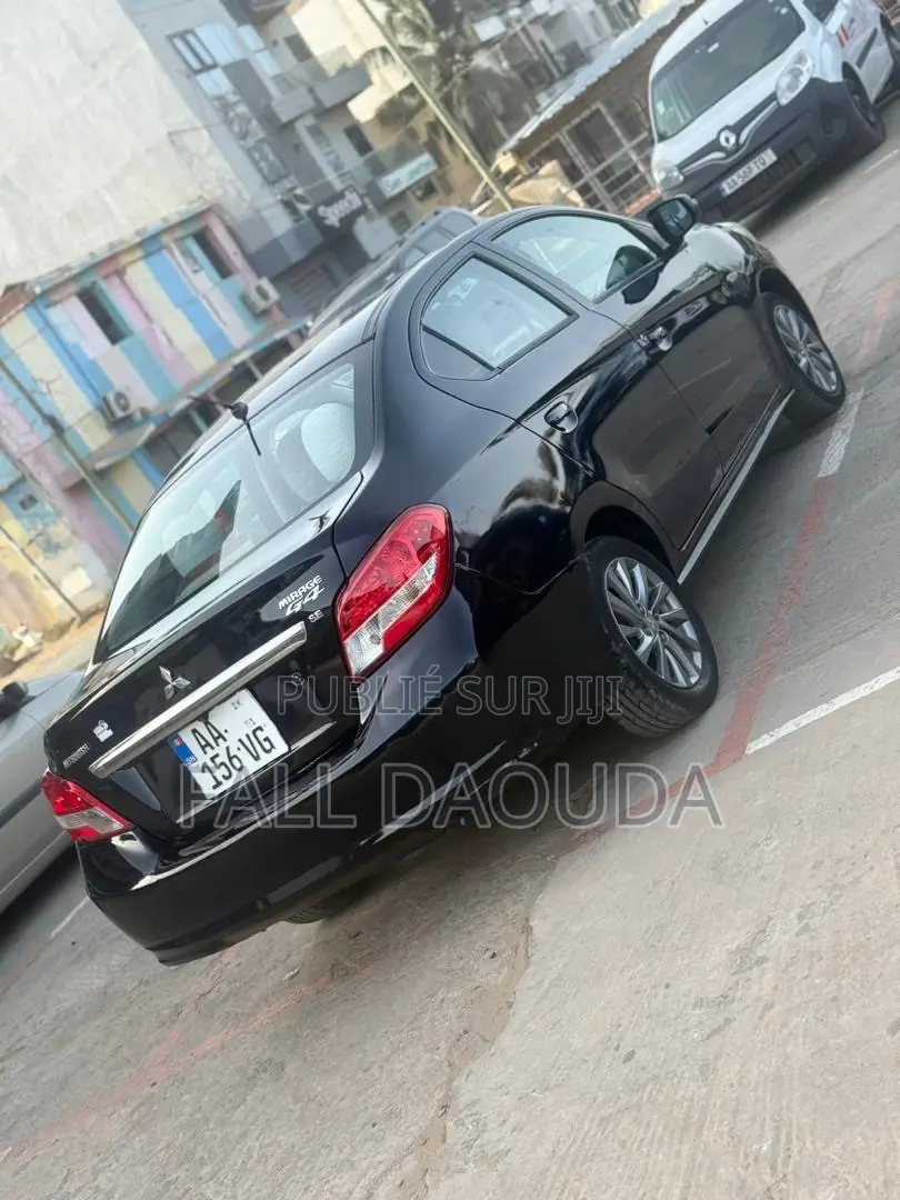 Mitsubishi Mirage 2019 Noir
