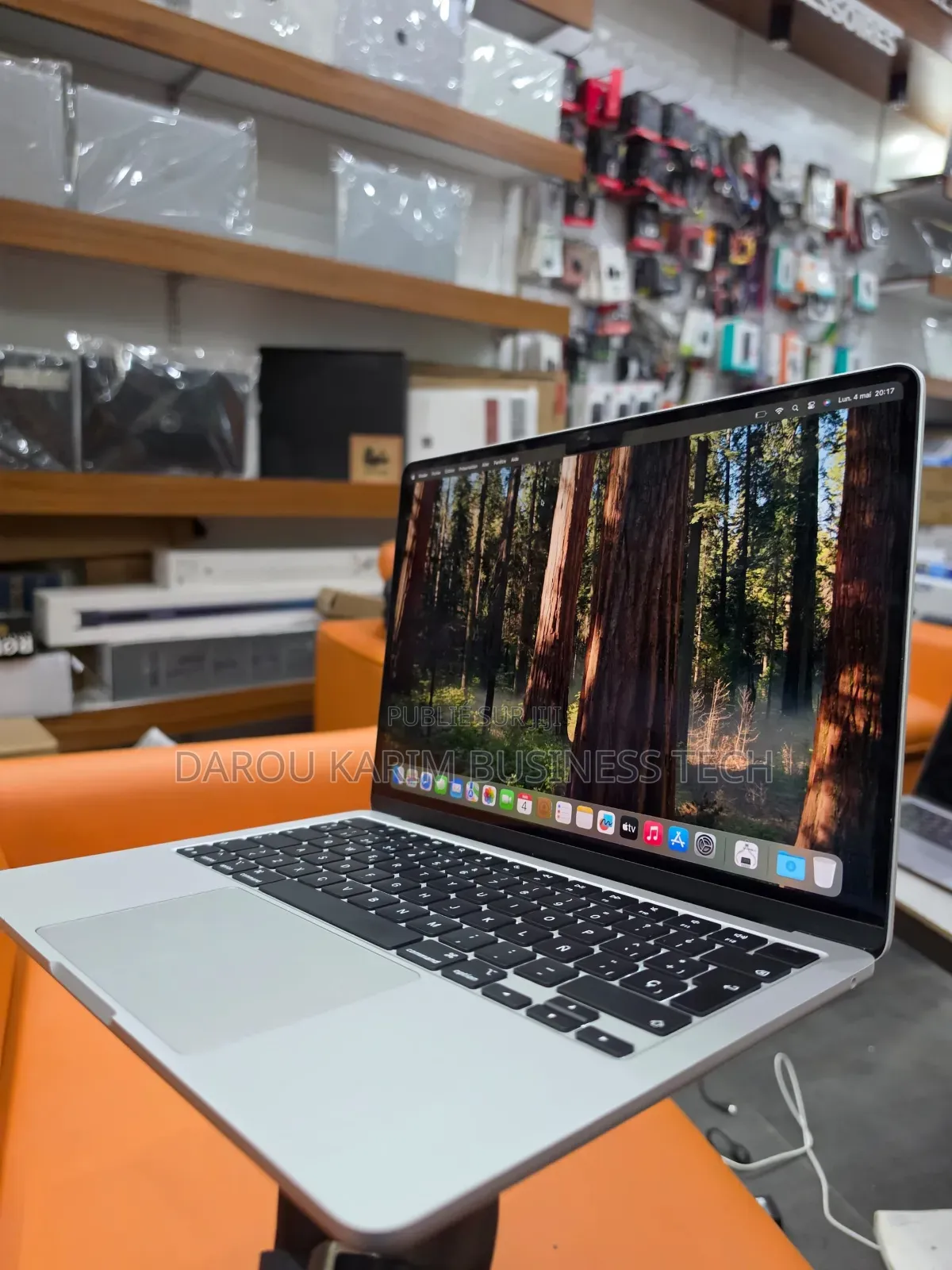 Nouveau Apple MacBook Air 2025 M4 13-inch 16GB Apple M4 SSD 512GB