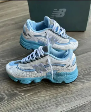 New Balance 1000