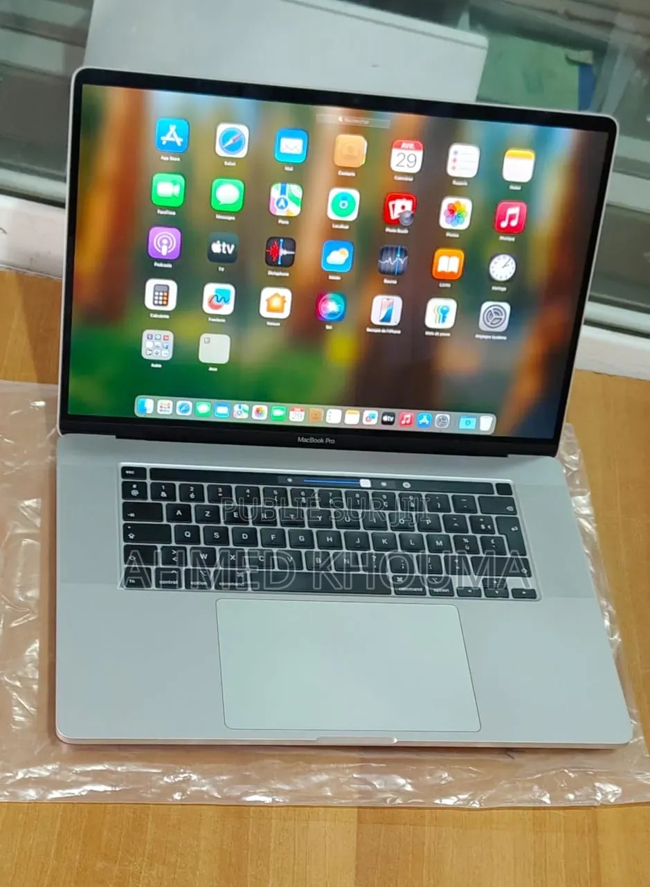 Nouveau Apple MacBook Pro 2019 16GB Intel Core i9 SSD 1T