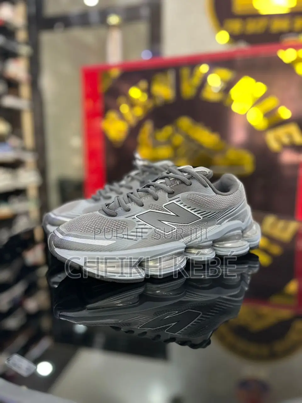 Shoes De Qualité Disponible