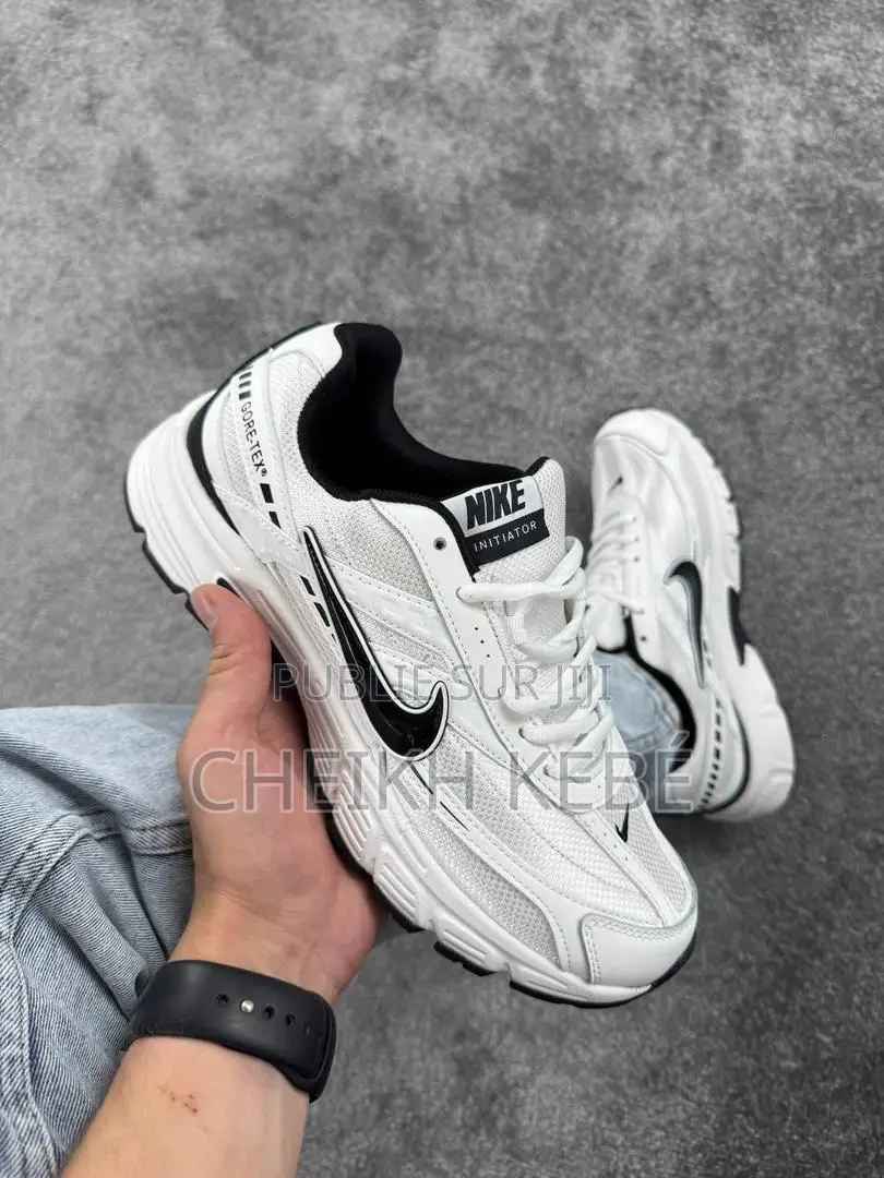 Shoes De Qualité Disponible
