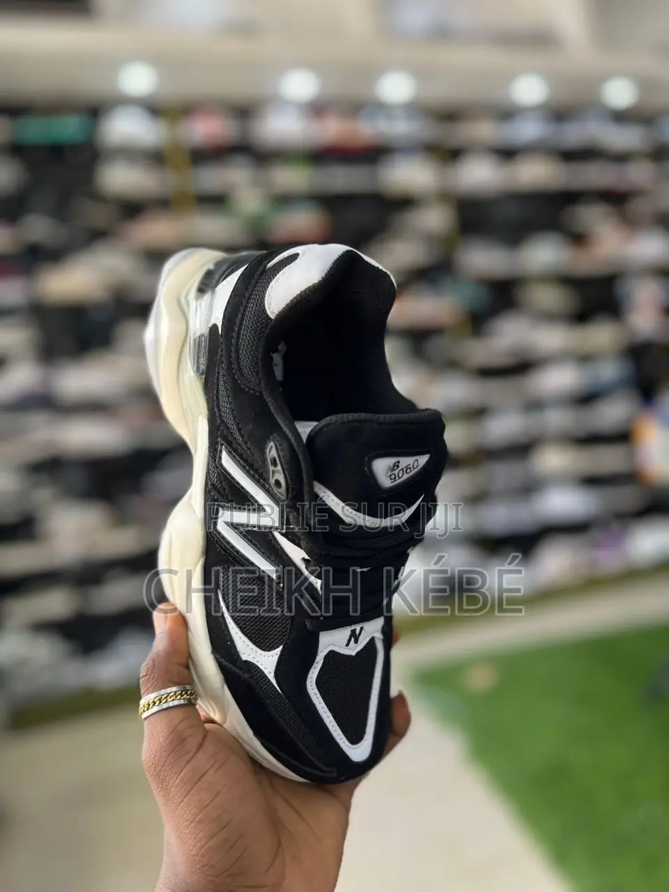 Shoes De Qualité Disponible