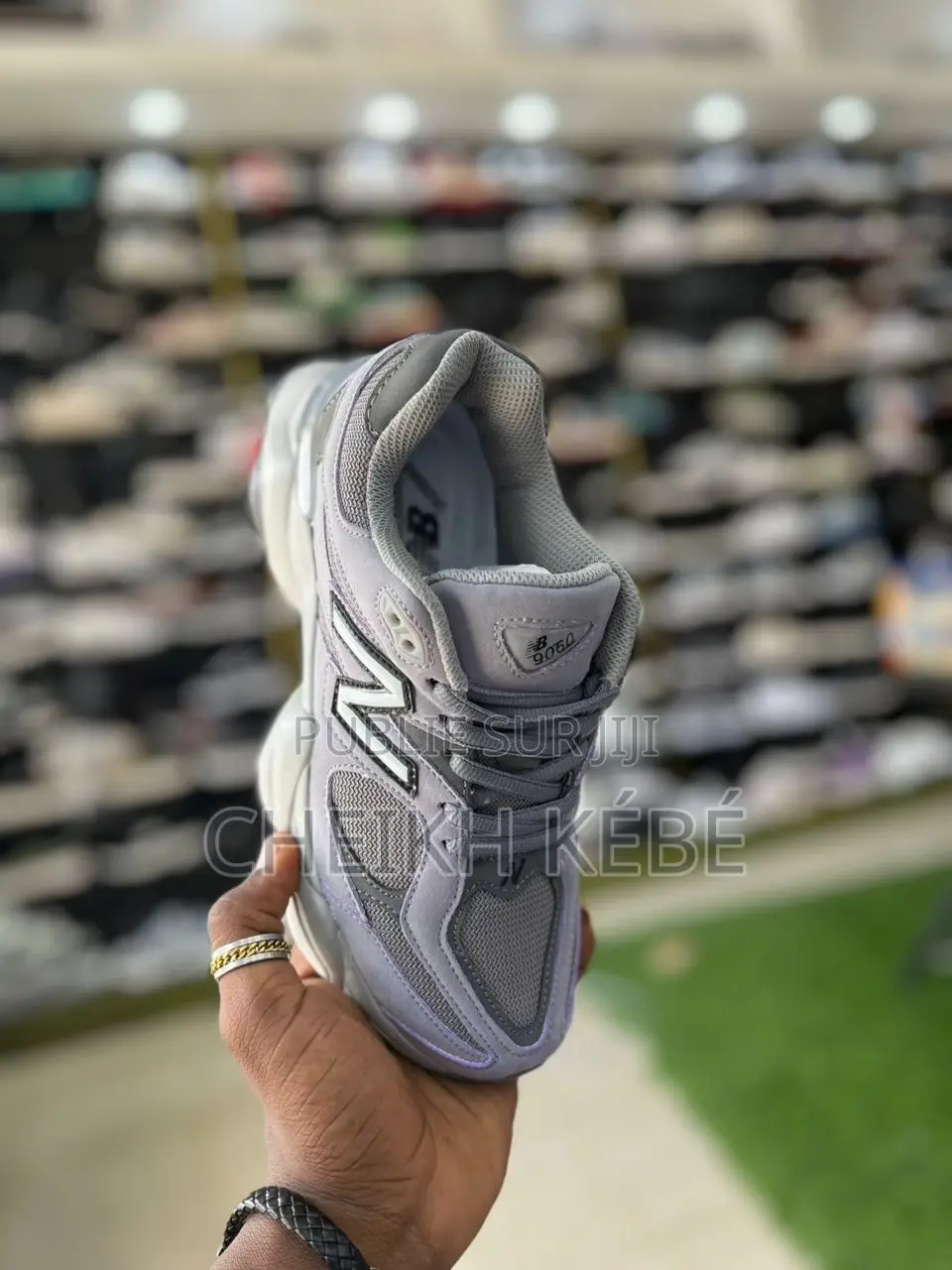 Shoes De Qualité Disponible