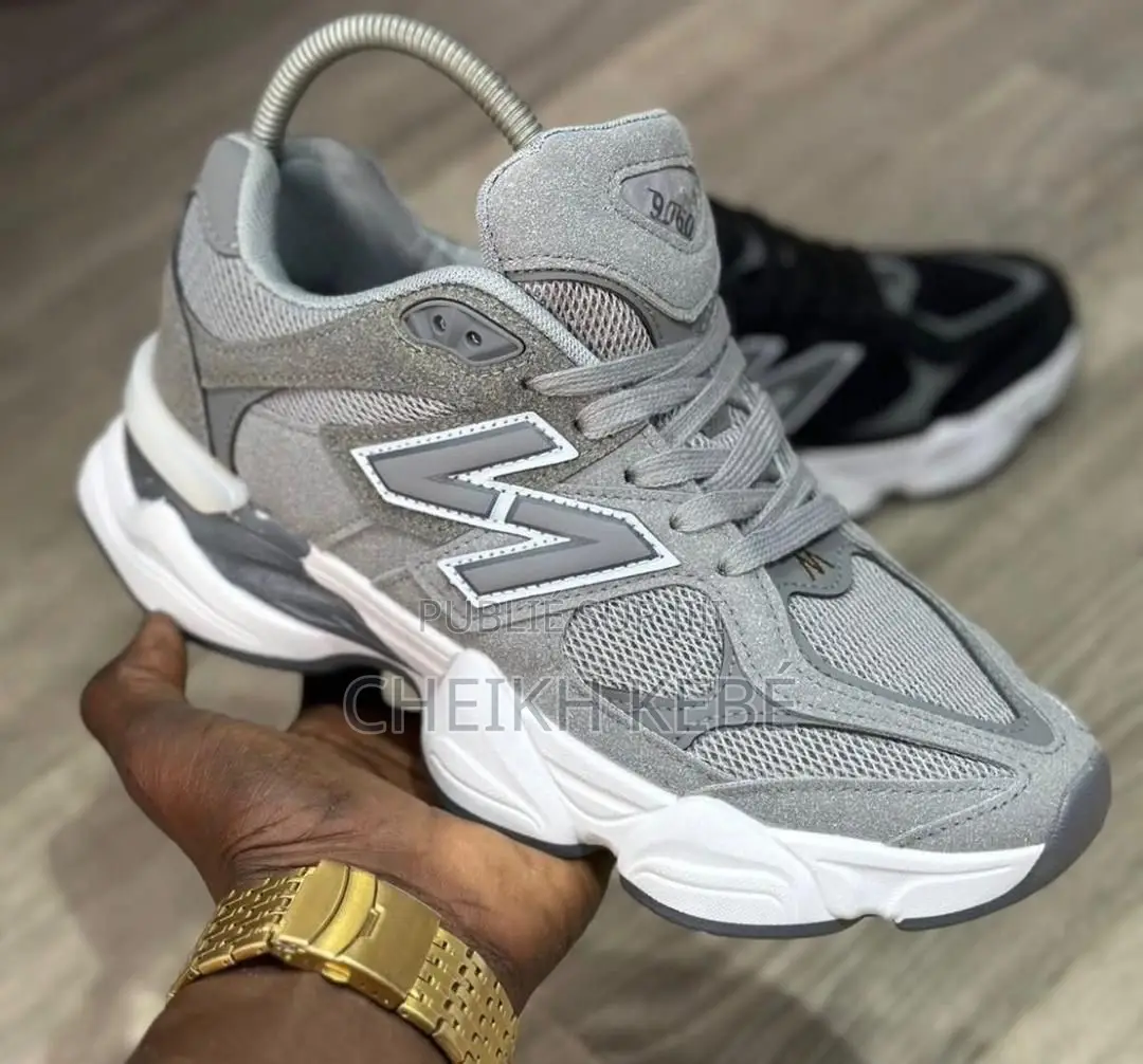 Shoes De Qualité Disponible