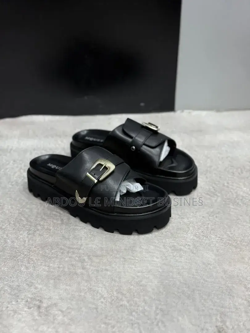 Shoes McQueen Sneaker Disponible