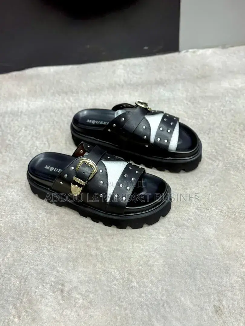 Shoes McQueen Sneaker Disponible