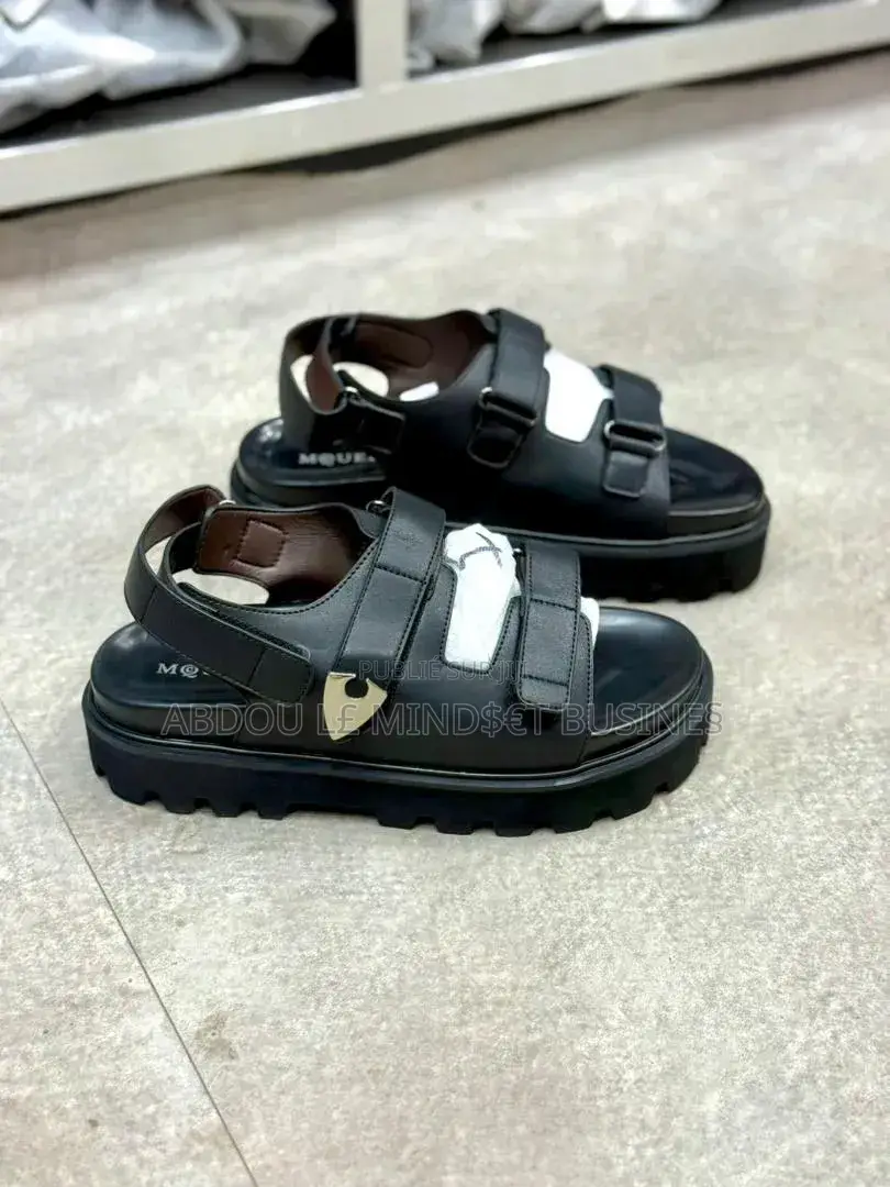 Claquettes McQueen Disponible