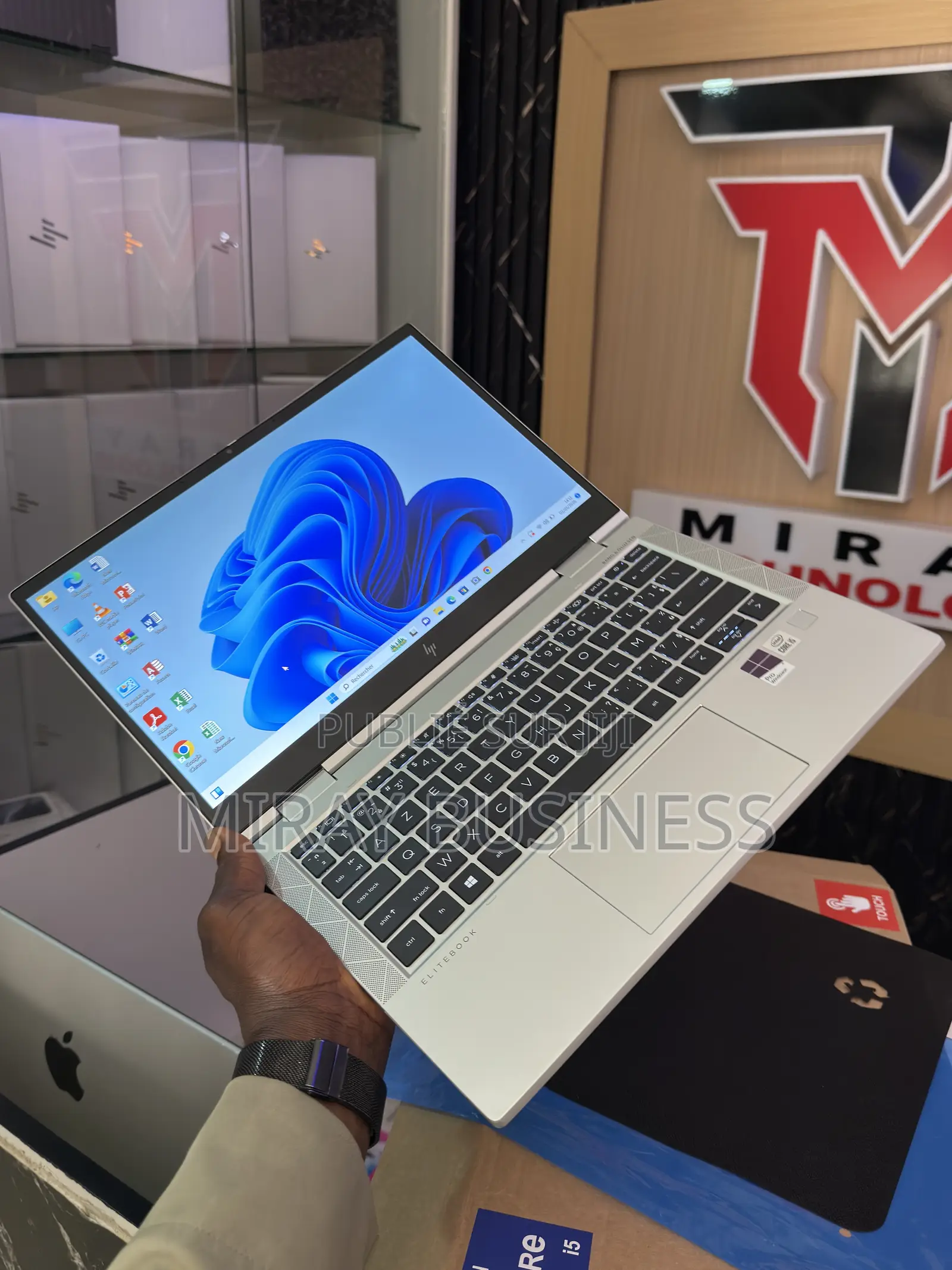 Ordinateur portable HP EliteBook 830 G7 16GB Intel Core i5 SSD 256GB