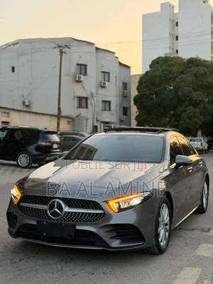 Mercedes-Benz 200 2020 Gris