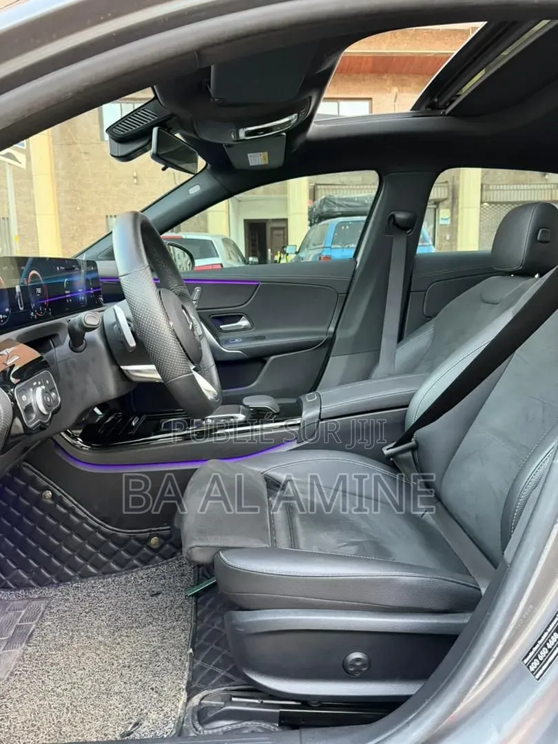 Mercedes-Benz 200 2020 Gris