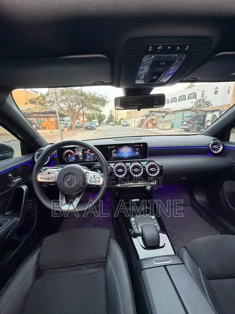 Mercedes-Benz 200 2020 Gris
