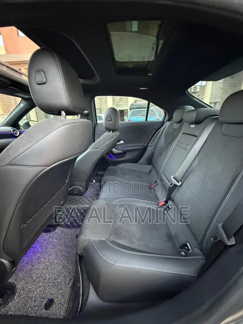 Mercedes-Benz 200 2020 Gris