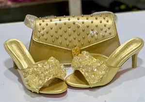 Ensemble Chaussures Et Saccoche