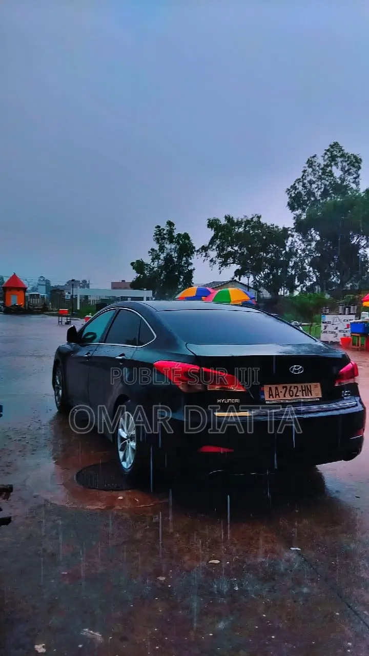 Hyundai i40 1.7 CRDi 116hp Sedan 2016 Noir