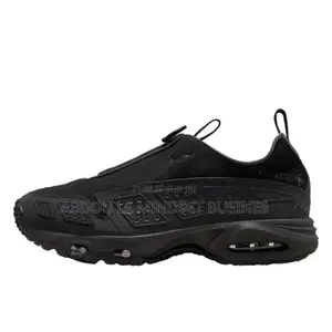 Nike Air Max SNDR Disponible