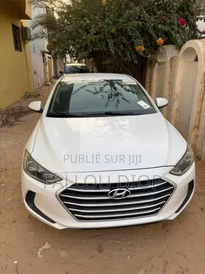 Hyundai Elantra 2018 Blanc