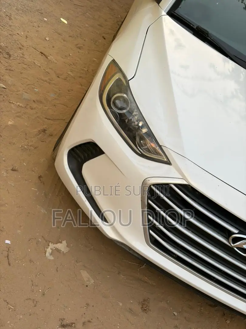 Hyundai Elantra 2018 Blanc