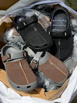 Sabots Crocs Disponibles – Confort Qualité