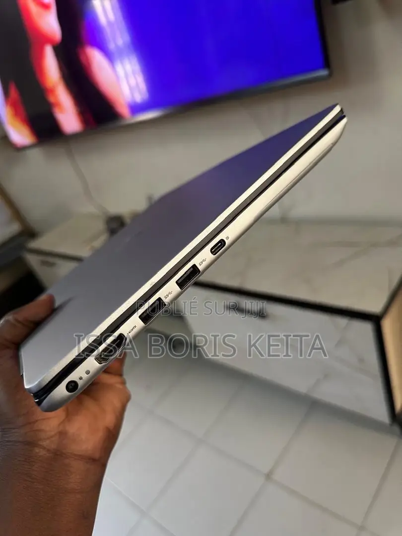 Ordinateur portable Dell Vostro 5481 16GB Intel Core i5 SSD 256GB