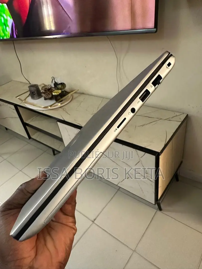 Ordinateur portable Dell Vostro 5481 16GB Intel Core i5 SSD 256GB