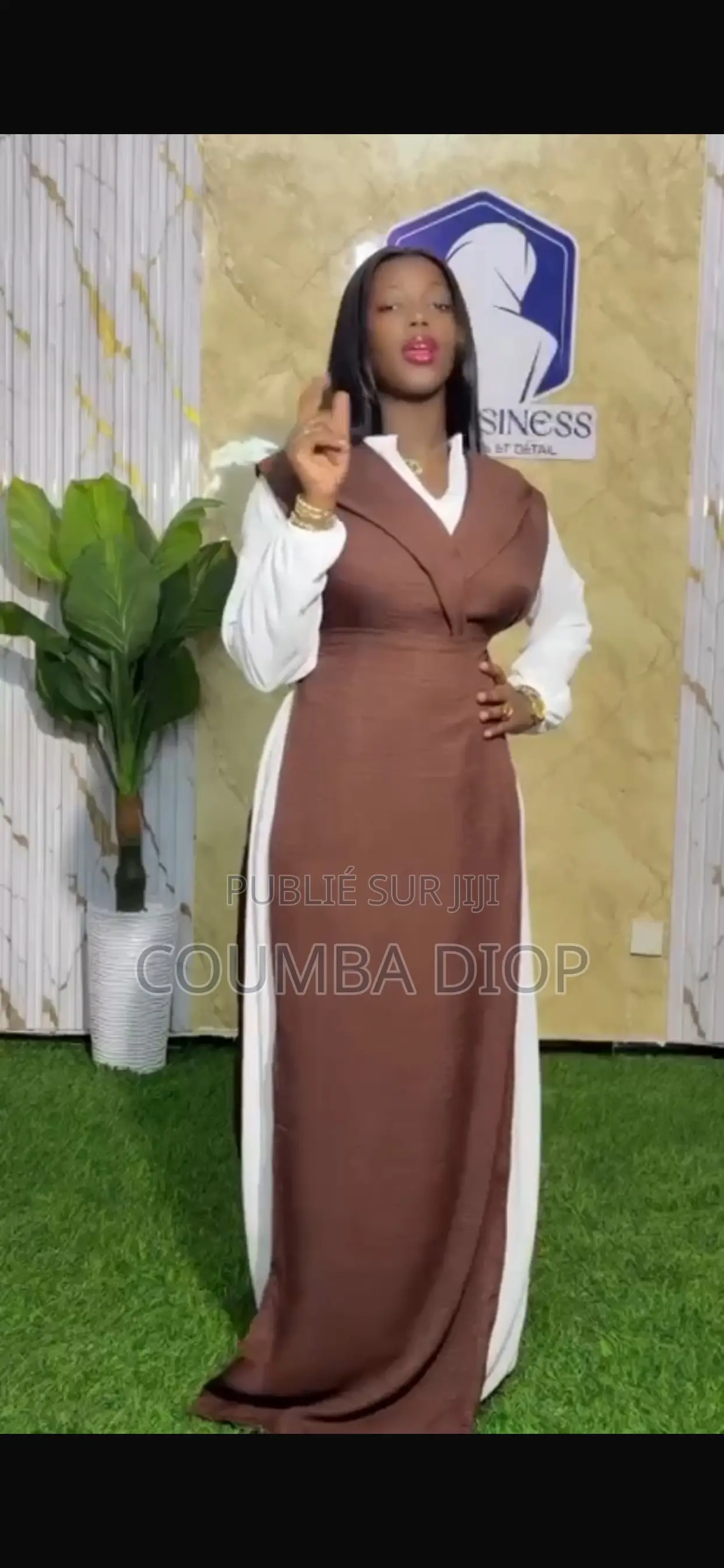 Robe Avec Un Dessous