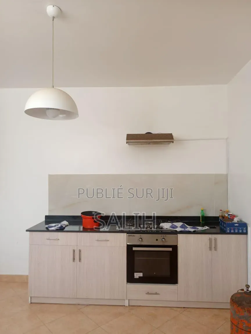 4chbre Appartement dans Salih-Immo Et, Almadies à Louer