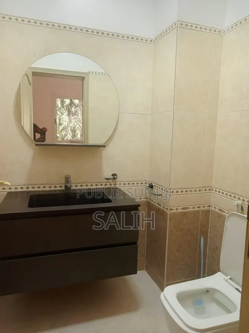 4chbre Appartement dans Salih-Immo Et, Almadies à Louer