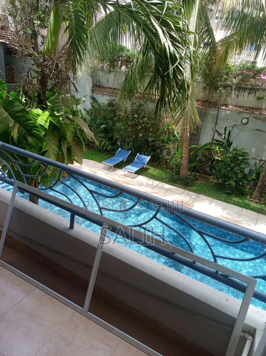 4chbre Appartement dans Salih-Immo Et, Almadies à Louer