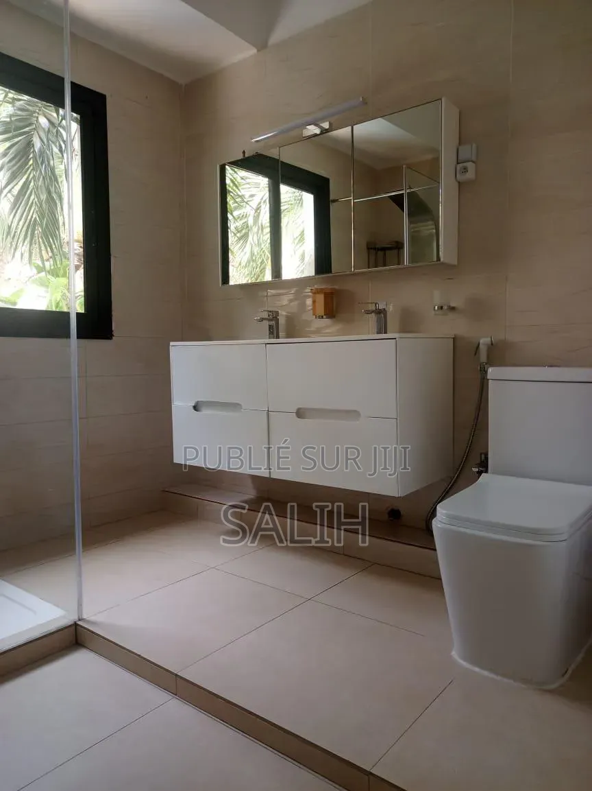 4chbre Appartement dans Salih-Immo Et, Almadies à Louer