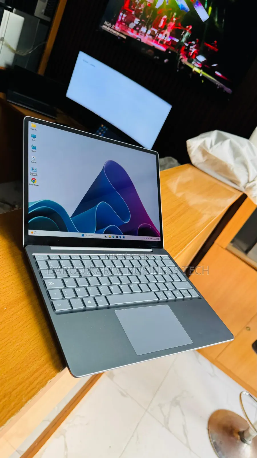 Nouveau Microsoft Surface Laptop Go 8GB Intel Core i5 SSD 512GB