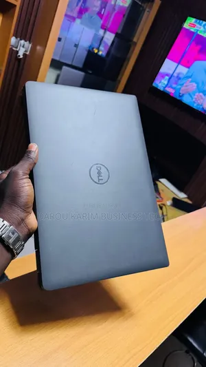 Nouveau Dell Latitude 3540 16GB Intel Core i5 SSD 256GB