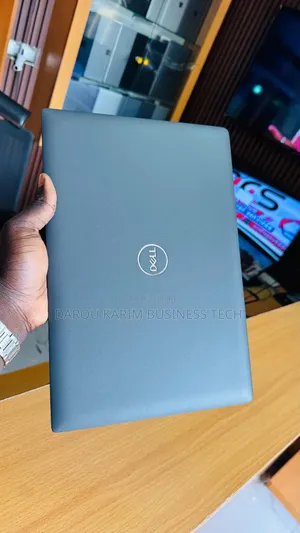 Nouveau Dell Latitude 3420 16GB Intel Core i7 SSD 512GB