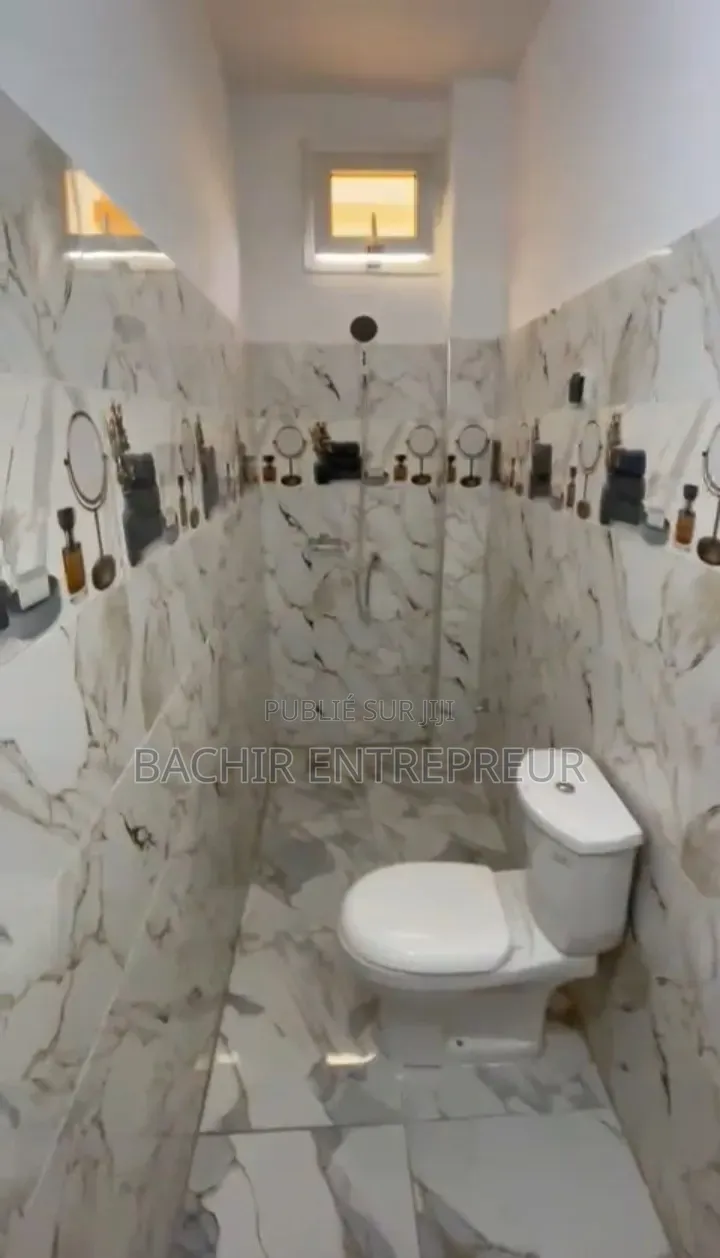 2chbre Appartement dans Immo, Niayes à Louer