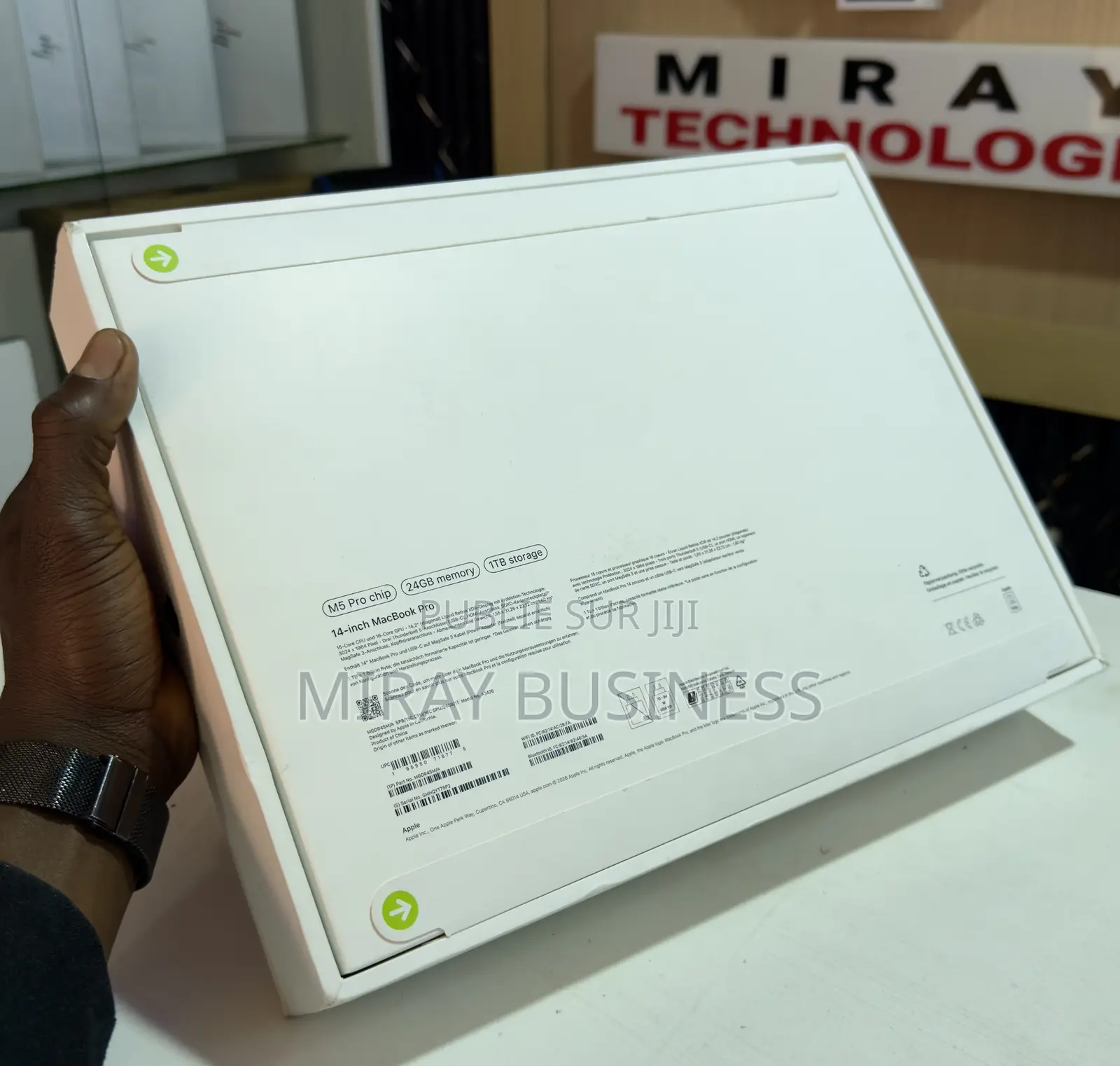 Nouveau Ordinateur portable Apple MacBook Pro 24GB Apple M5 Pro SSD 1T