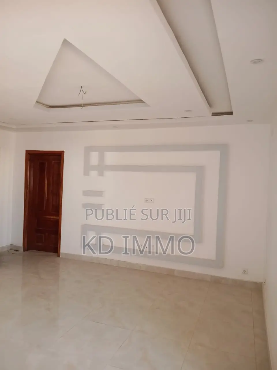 1chbre Appartement dans 2 Kd Immo, Dagoudane à Louer