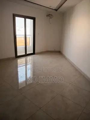 1chbre Appartement dans 2 Kd Immo, Dagoudane à Louer