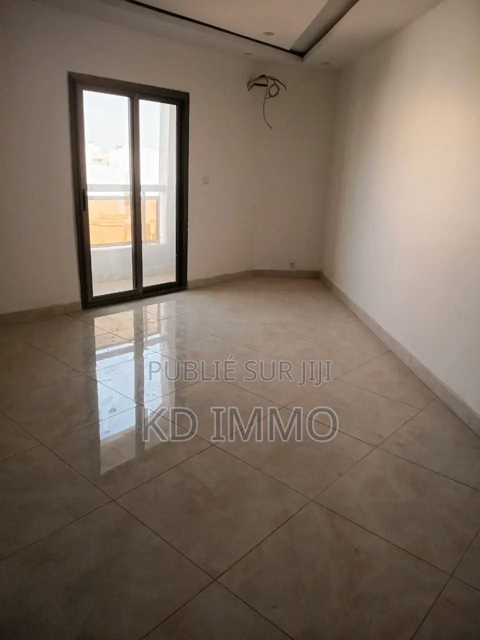 1chbre Appartement dans 2 Kd Immo, Dagoudane à Louer