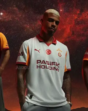 Maillots Galatasaray Disponible