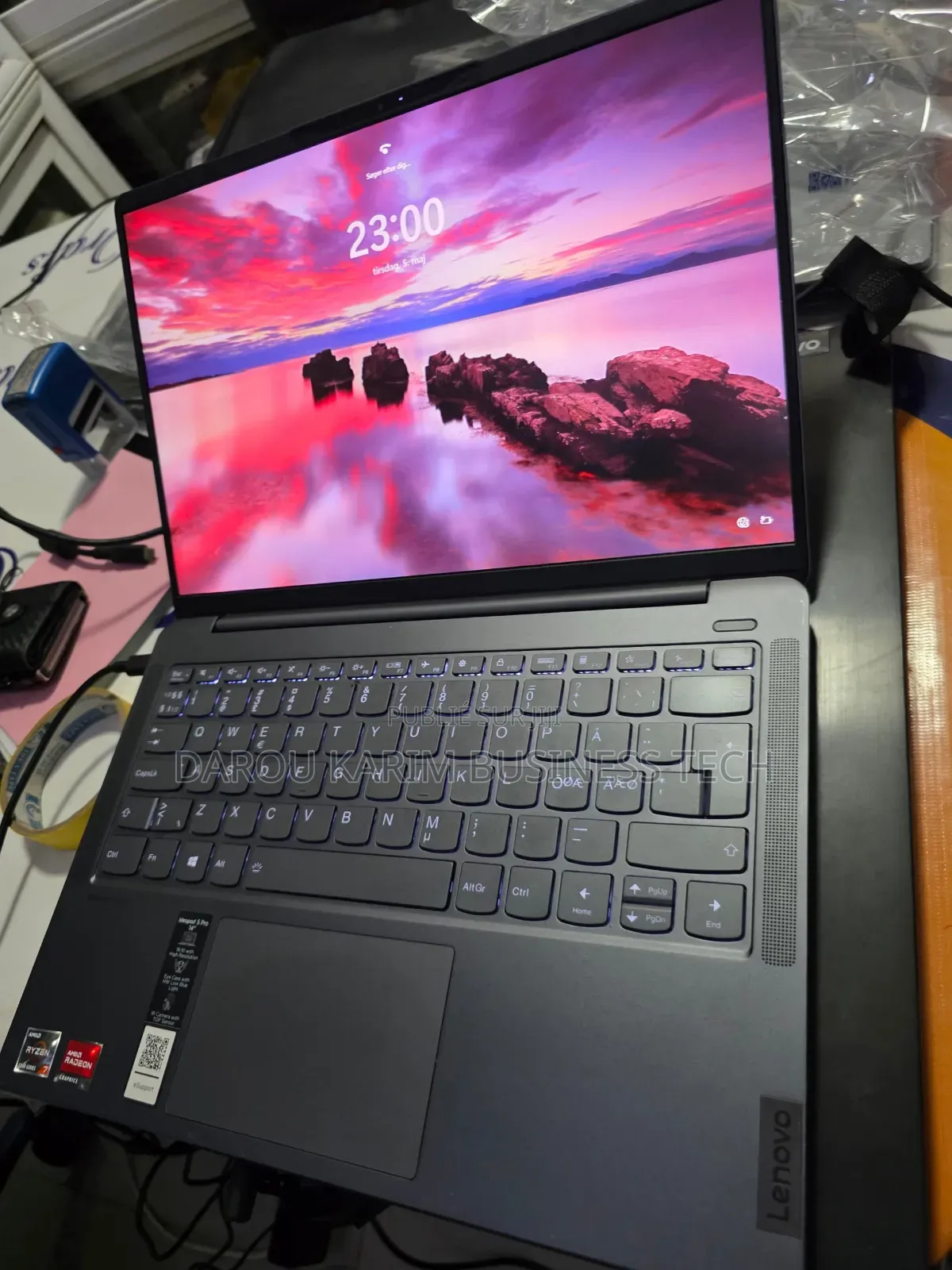 Nouveau Lenovo IdeaPad 5 Slim 13th Gen i7 16GB AMD Ryzen 7 SSD 512GB