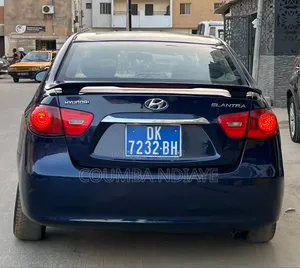 Hyundai Elantra 2010 Bleu