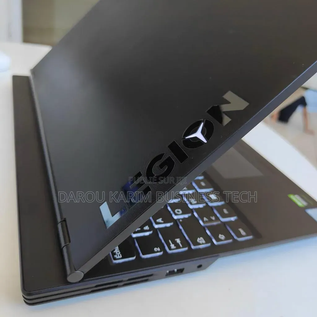 Nouveau Ordinateur portable Lenovo Legion 5 16GB Intel Core i7 SSD 1T